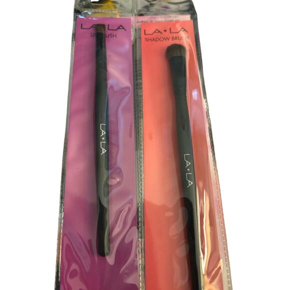 Lala Makeup Brush Set - Shadow Brush, Lip Brush, NWT - Picture 1 of 3
